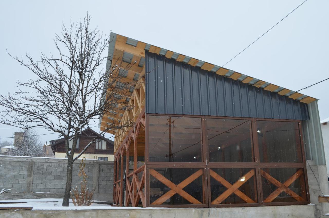 Guesthouse Qarim Mestia Exterior foto